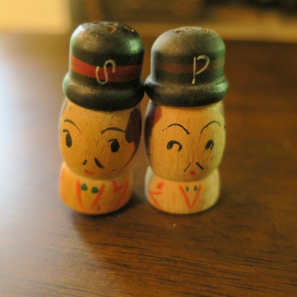 Vintage Wooden Family Hand Painted Salt & Pepper Set 4 Pairs Japan Orig. Box - Picture 9 of 12